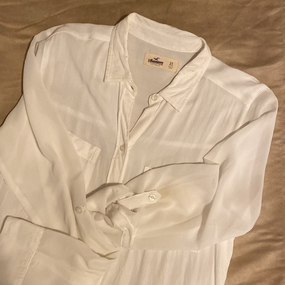 Classy Hollister button down chiffon shirt XS